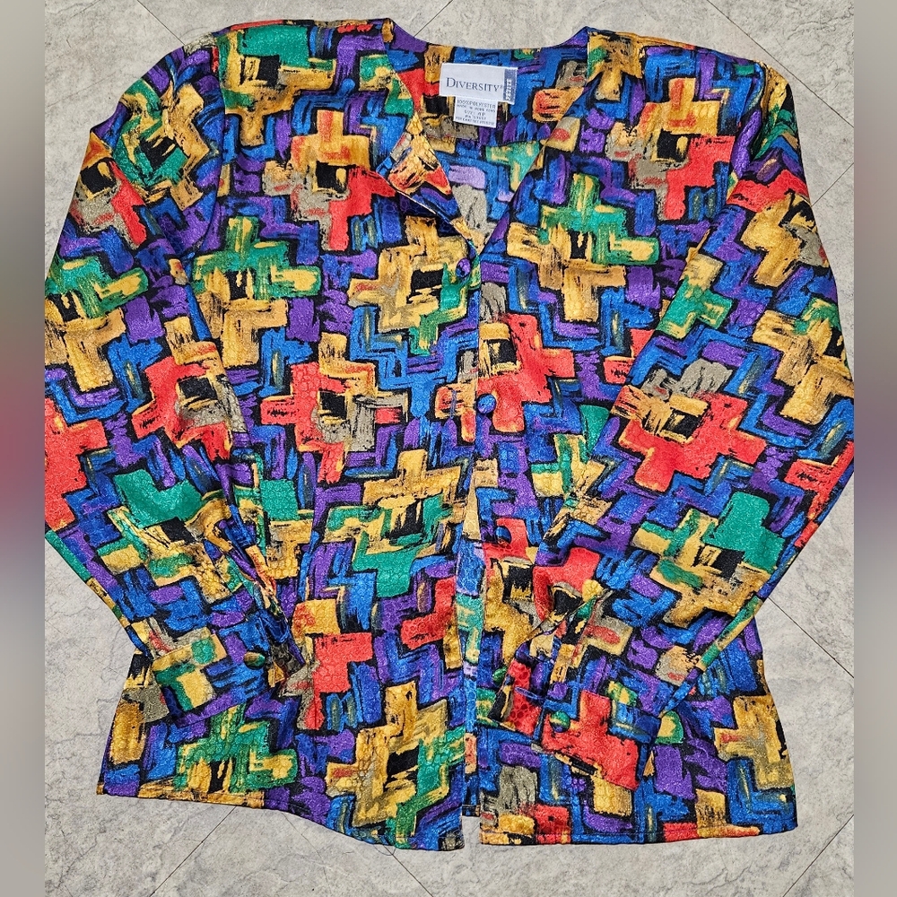 Diversity Petite 100% Polyester Button-down Blouse. Sz 4P. Bold Colors/pattern
